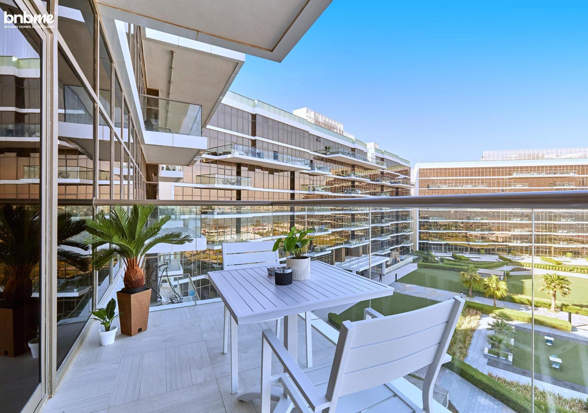 Bnbme - Th8 Palm Hotel Dubai Exterior photo